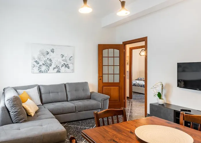 Modern & Central Apartment La Spezia